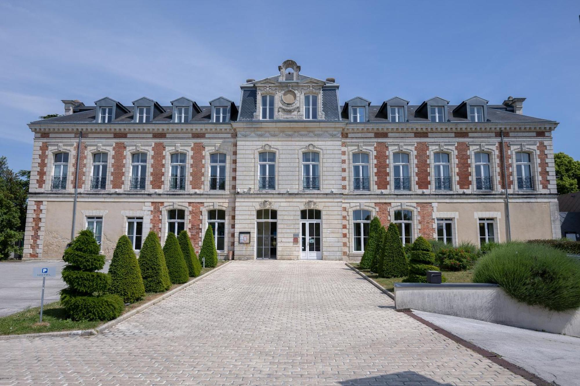 Hotel Et Spa Du Chateau Lagord Exteriér fotografie