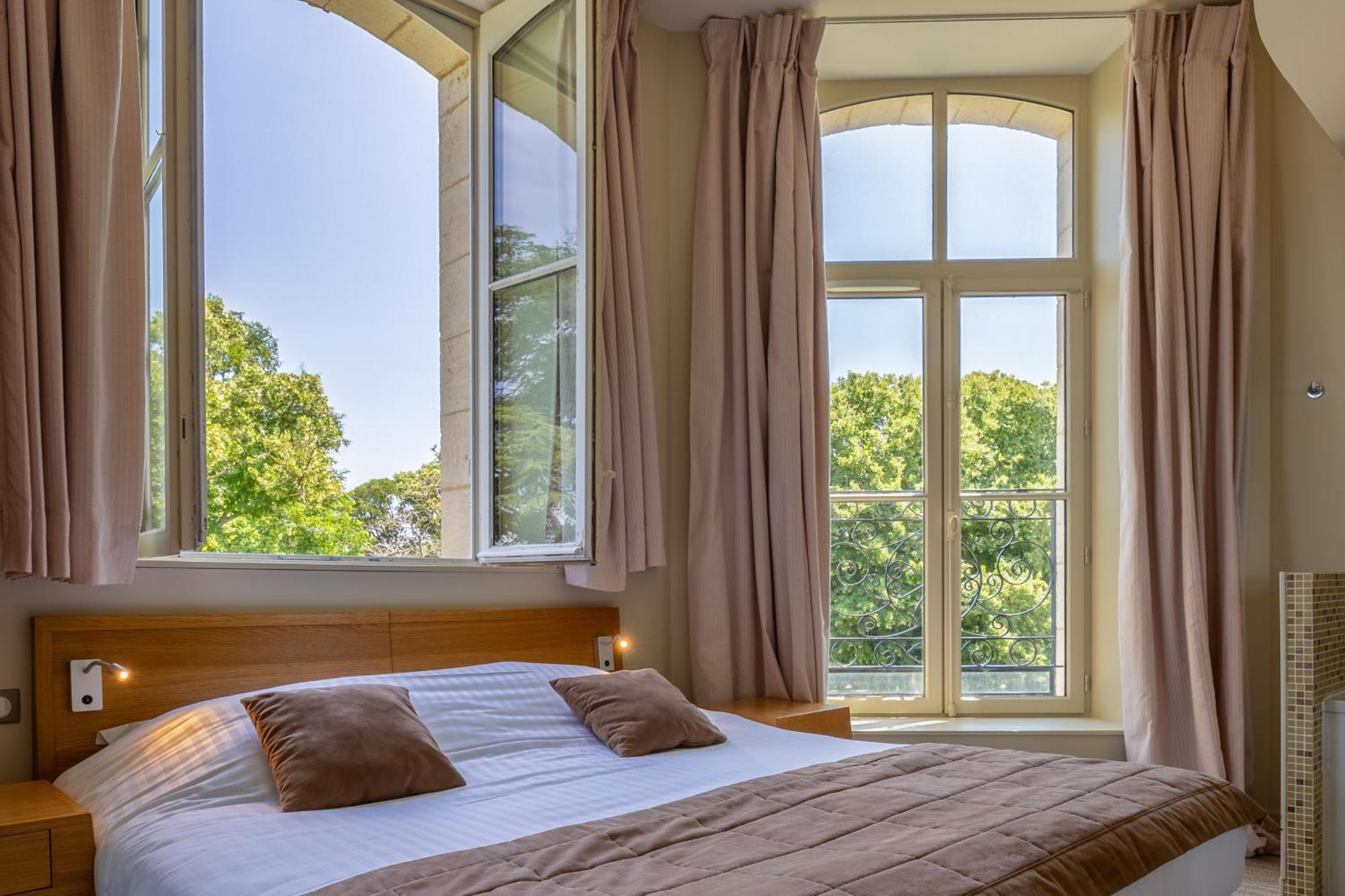 Hotel Et Spa Du Chateau Lagord Pokoj fotografie