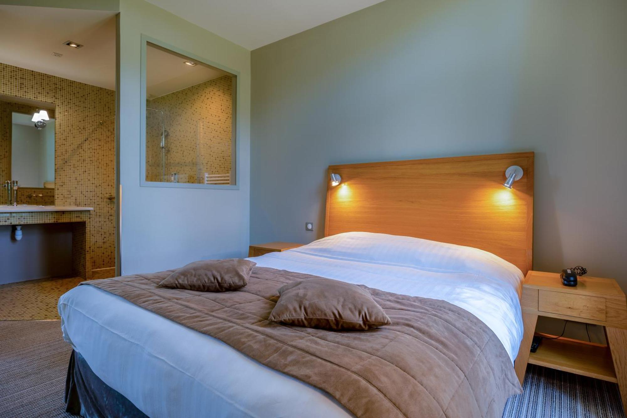 Hotel Et Spa Du Chateau Lagord Pokoj fotografie